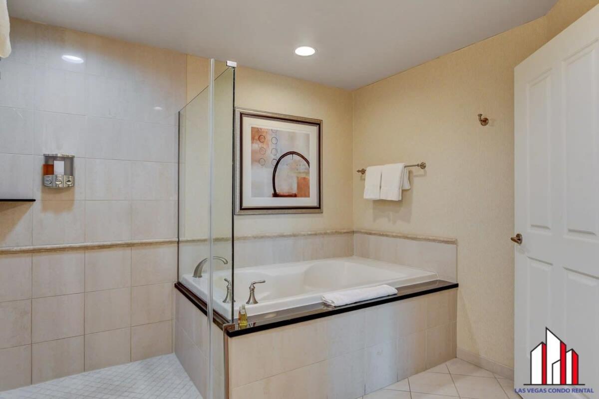 לאס וגאס Mgm Signature-04-603 Strip View Jacuzzi Studio מראה חיצוני תמונה